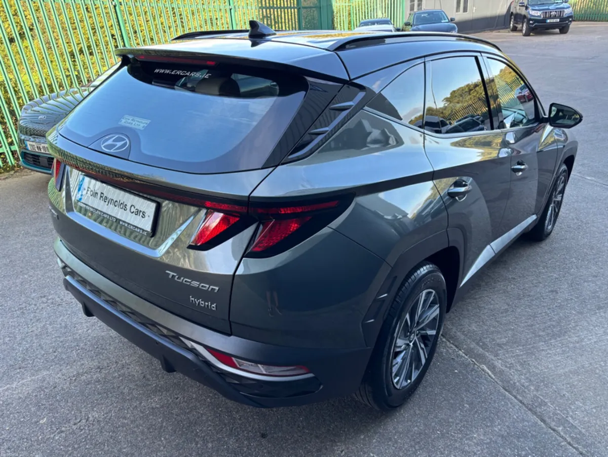 Hyundai Tucson EXECUTIVE 2TONE HEV AUTO VERY CLEAN - Image 5