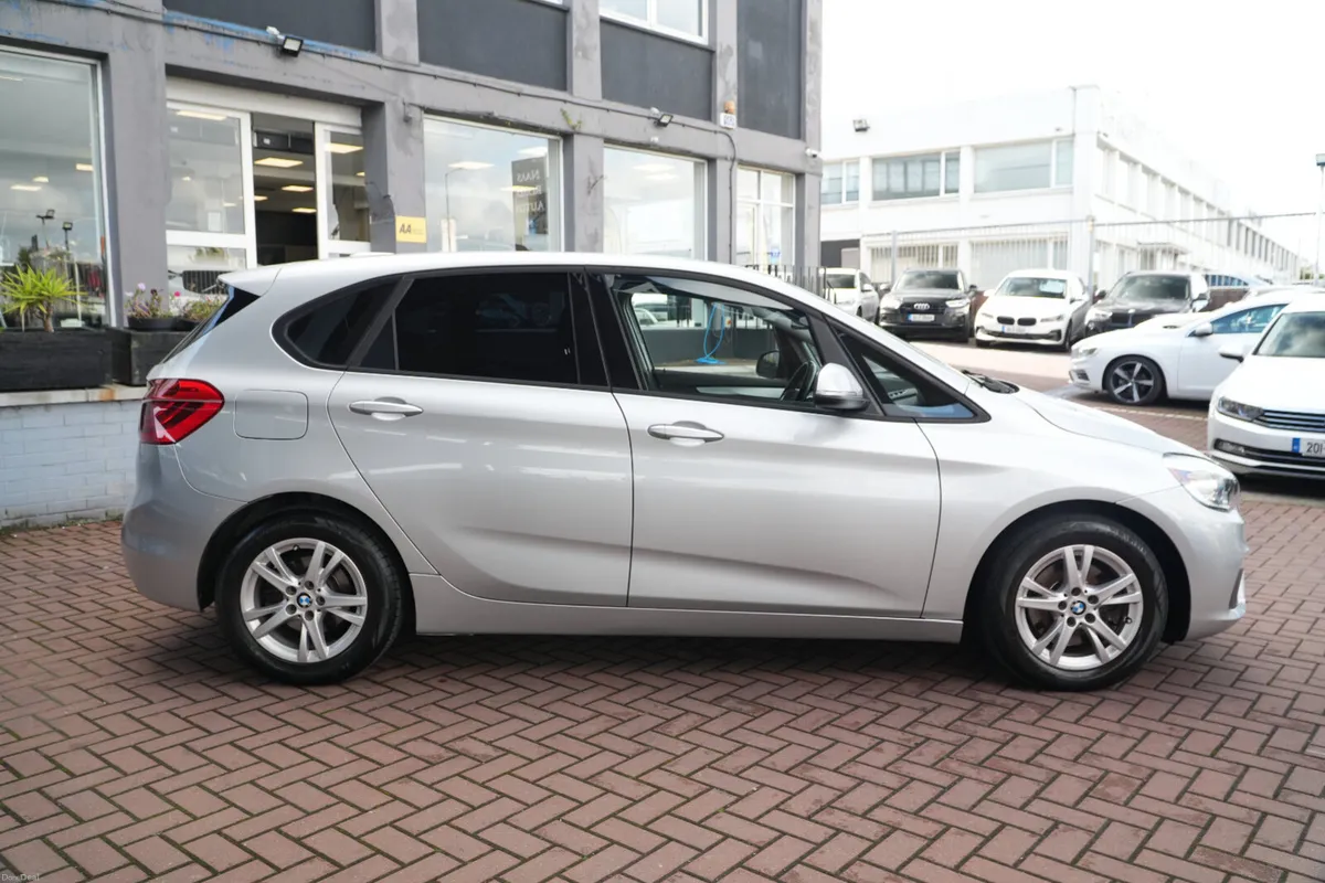 BMW 2-Series 2016 218I 1.5 PETROL 5DR ESTATE - Image 3