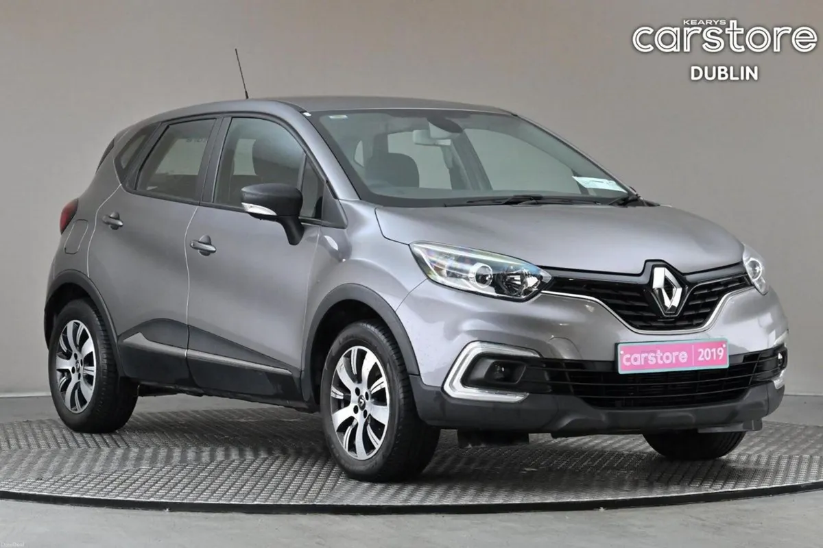 Renault Captur 1.0 TCE 5SPD PLAY - Image 1