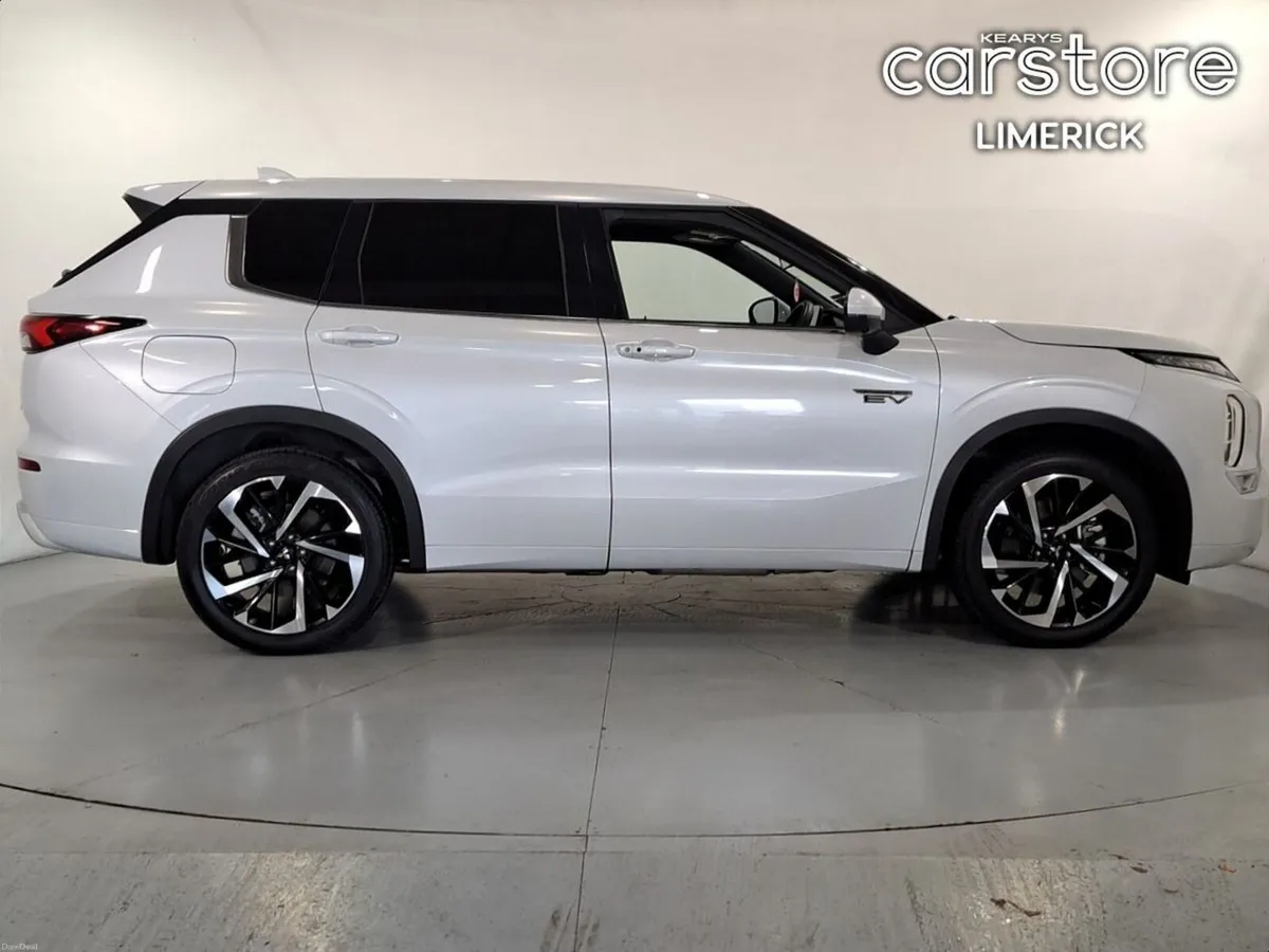 Mitsubishi Outlander 2.4 PHEV - Image 2