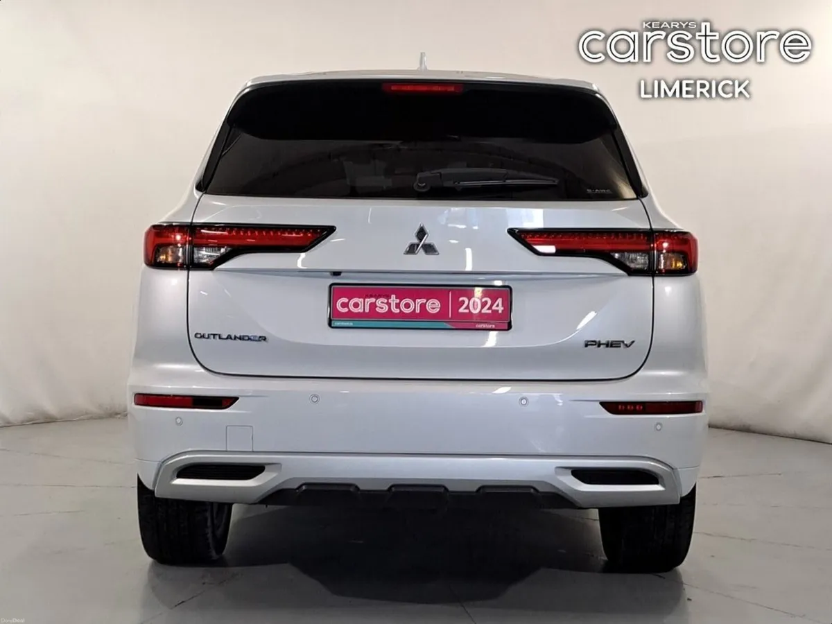 Mitsubishi Outlander 2.4 PHEV - Image 4