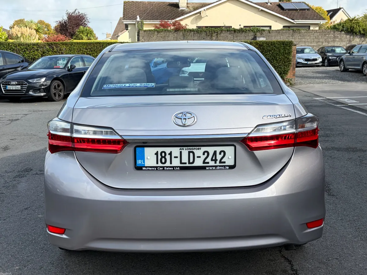 2018 Toyota Corolla Luna Sport *Low Kils* - Image 6