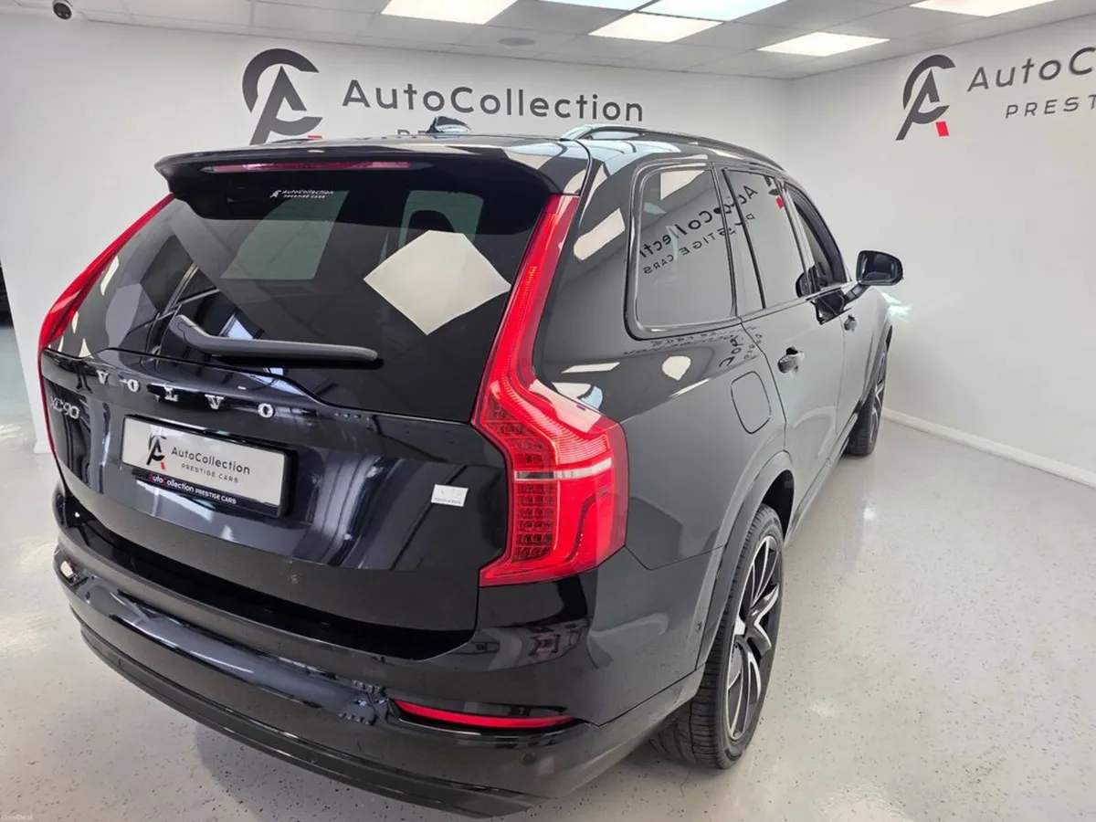 Volvo XC90 **ULTIMATE**PLUG-IN HYBRID** - Image 6