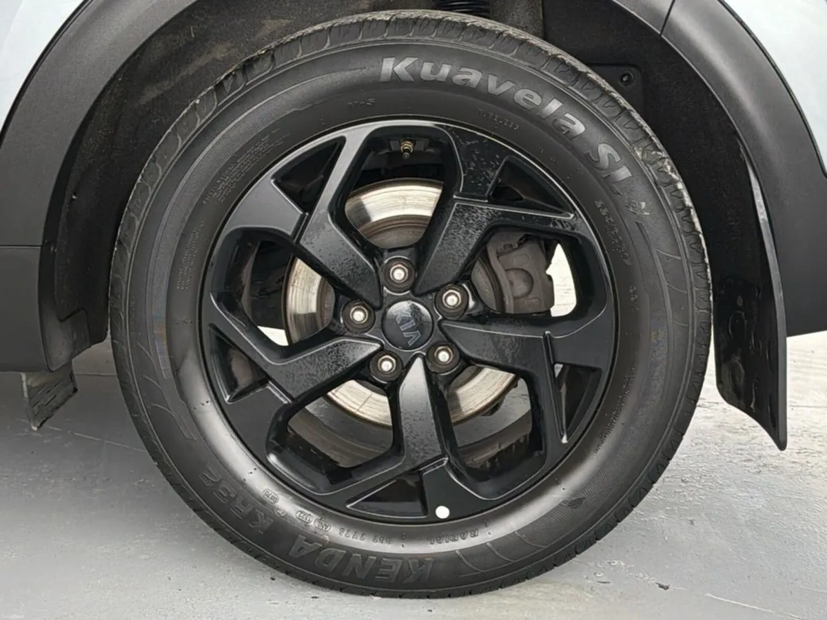 Image 3 of 39