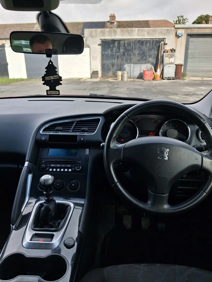 Peugeot 3008 2011 - Image 2