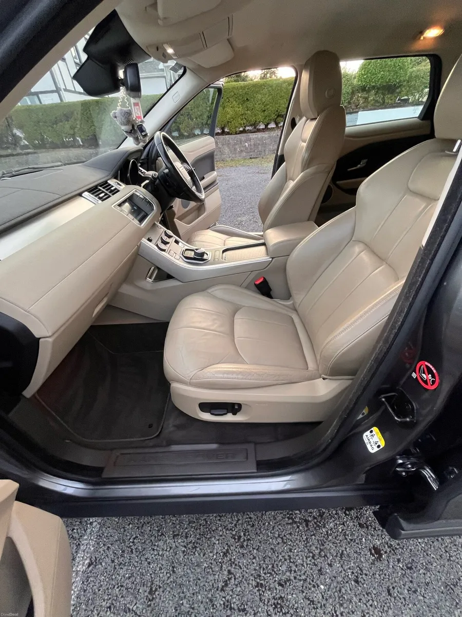 172 Range Rover Evoque - Image 4