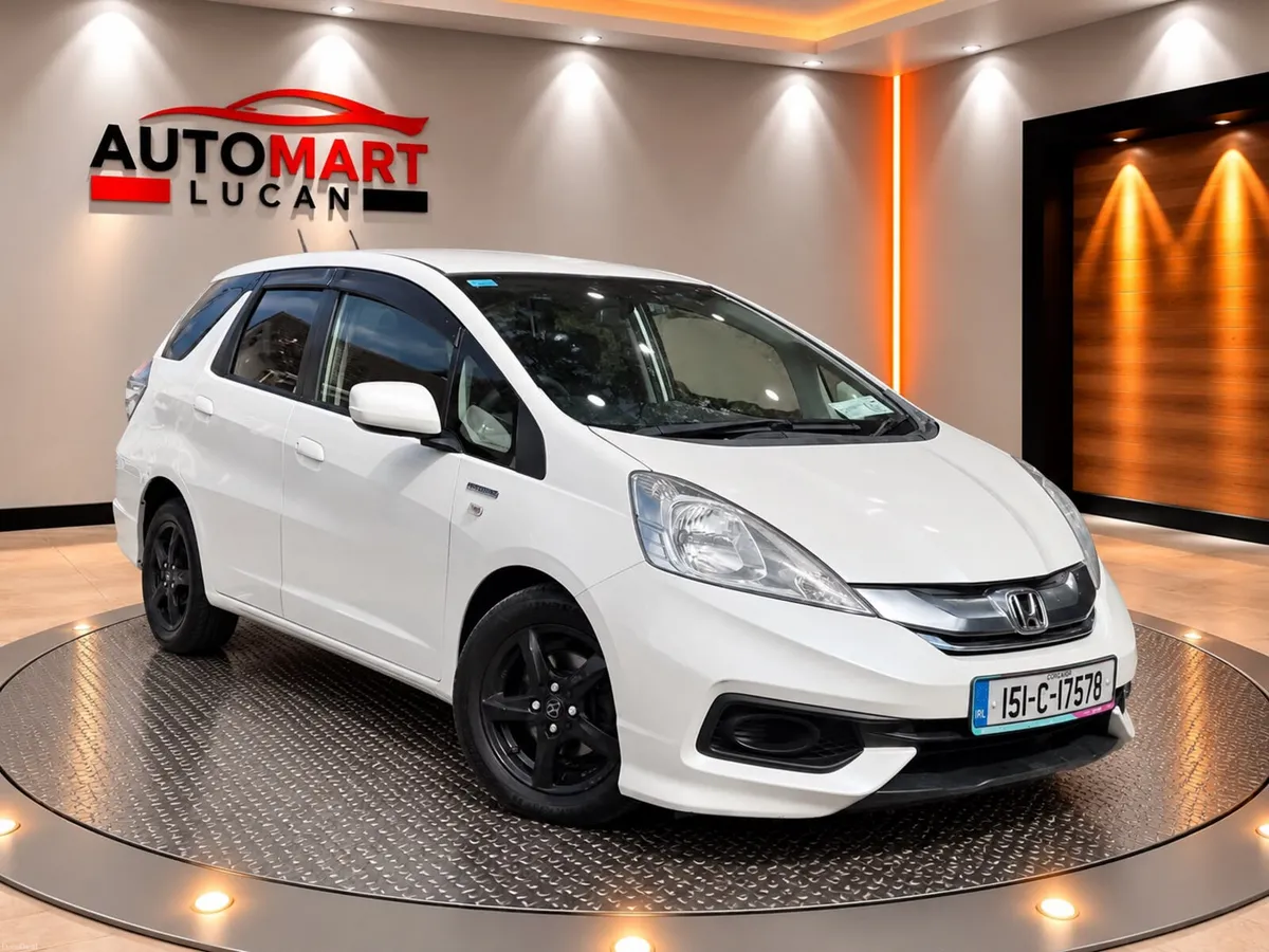 Honda Shuttle 2015 1.3 Hybrid  Straight Sale - Image 1