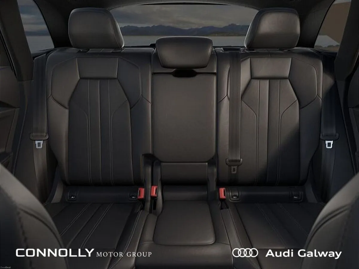 Audi Q5 E-HYBRID S-LINE QUATTRO ~BLACK PACK~ ~AMBI - Image 6