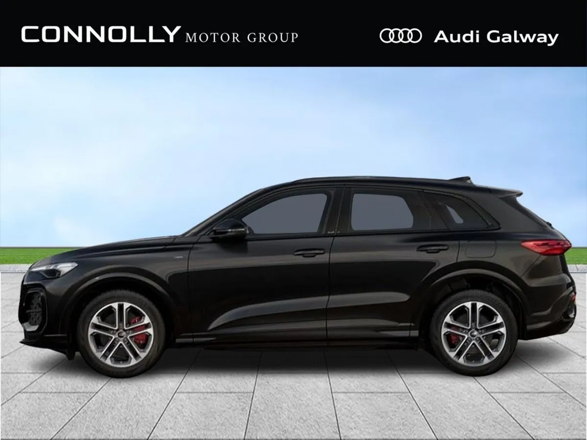 Audi Q5 E-HYBRID S-LINE QUATTRO 220kW A/T ~BLACK E - Image 3