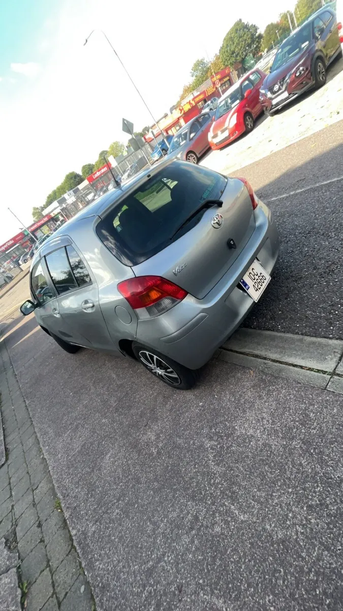 Toyota Vitz 2010 - Image 5
