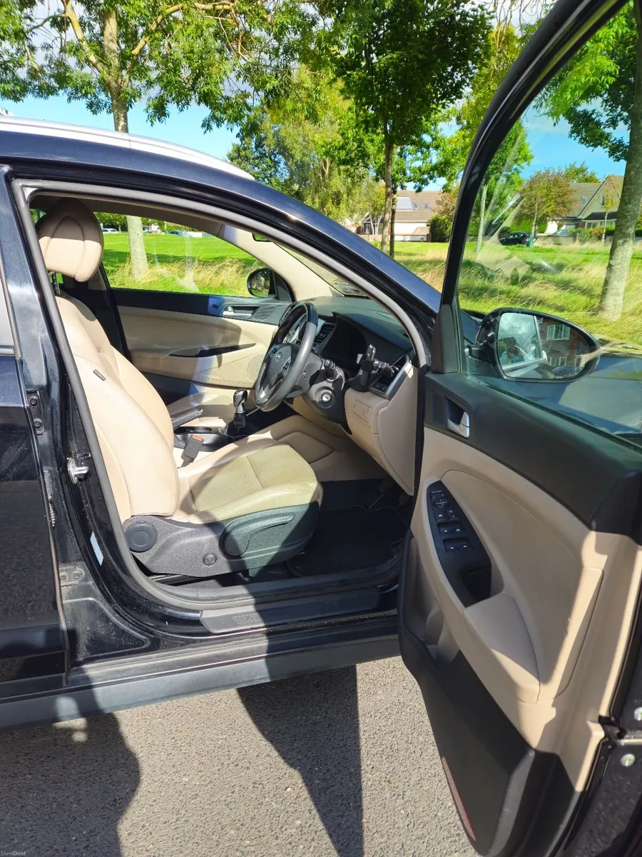 Hyundai Tucson 2018 Exec Model - Image 3