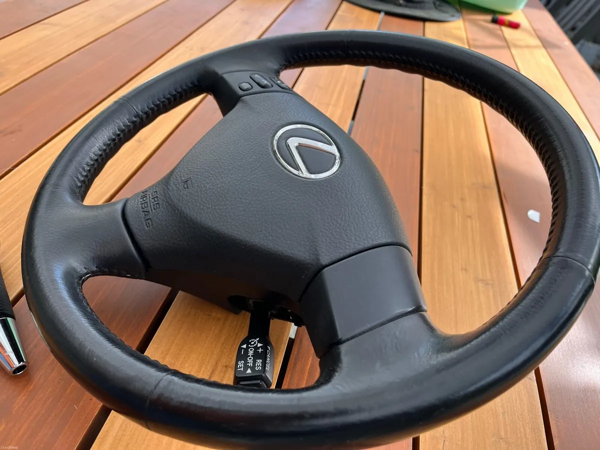 Lexus RX 300 Steering Wheel and gear stick knob - Image 2