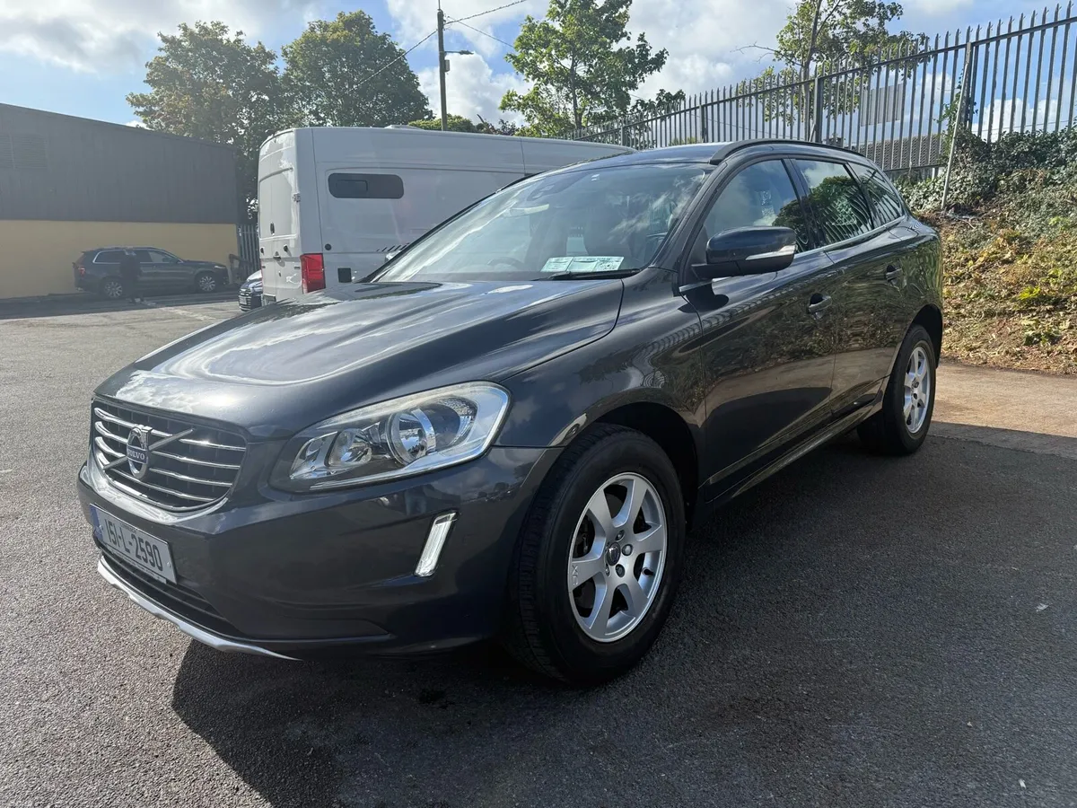 2015 VOLVO XC60 **AUTOMATIC**HIGH SPEC** - Image 5