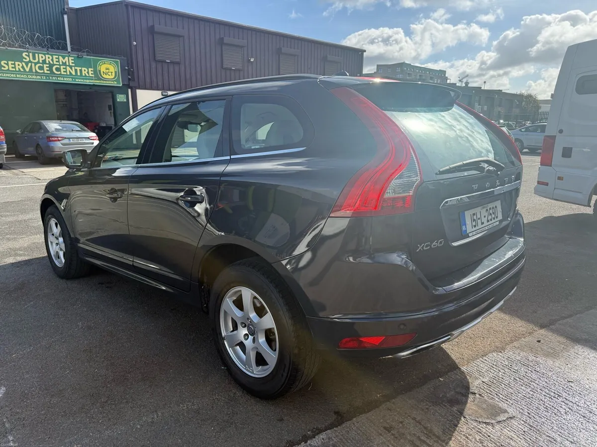 2015 VOLVO XC60 **AUTOMATIC**HIGH SPEC** - Image 4