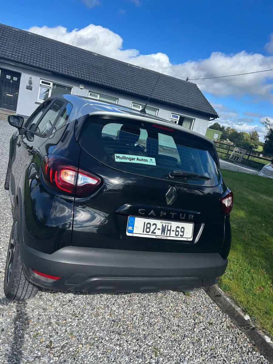 Renault Captur 2018 NCT 07/28 - Image 3