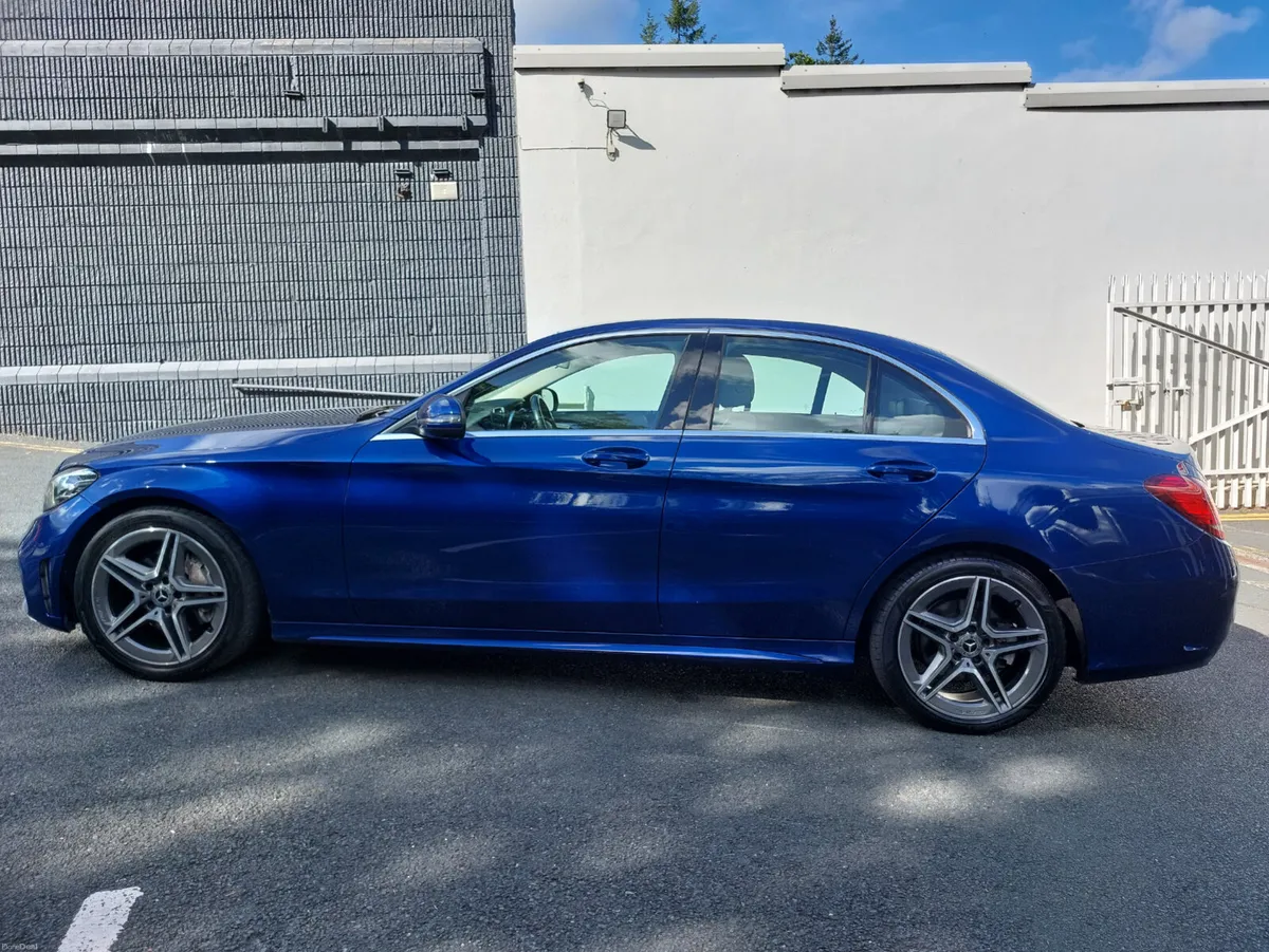 Mercedes-Benz C-Class 2019 AVANTGARDE - Image 4