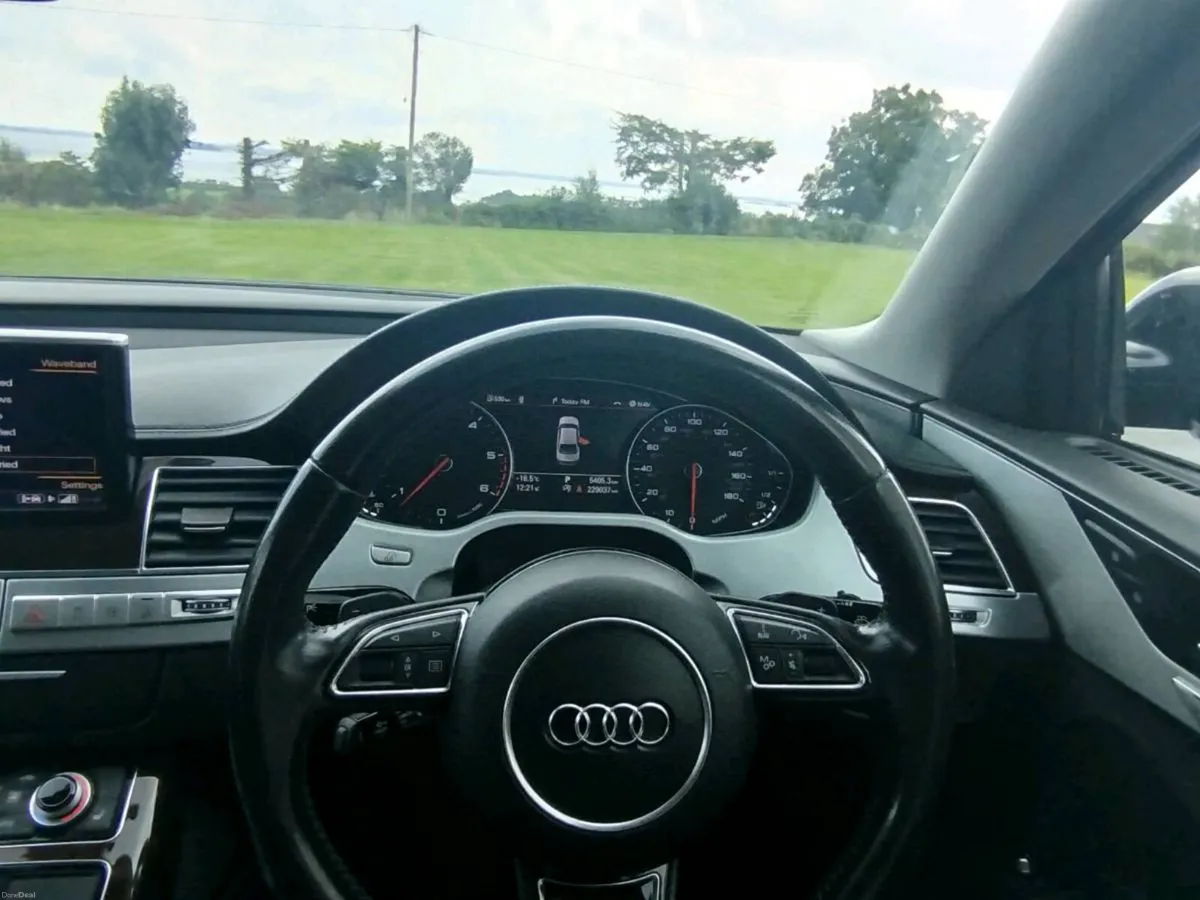 Audi A8 - Image 3