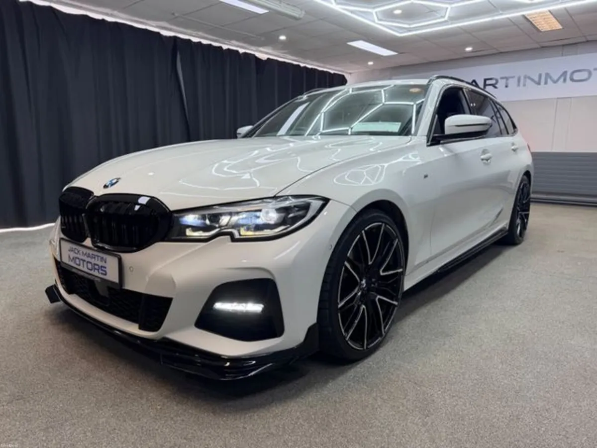 BMW 3-Series 320D Touring XDrive M Sport - Image 3