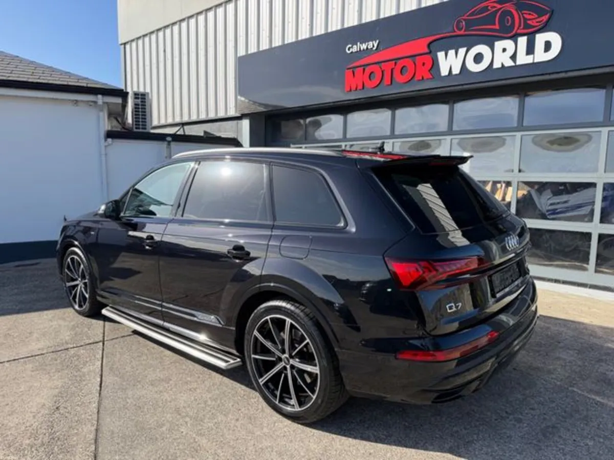 Audi Q7 3.0 Tfsi E BLK ED 55 381PS QT - Image 2