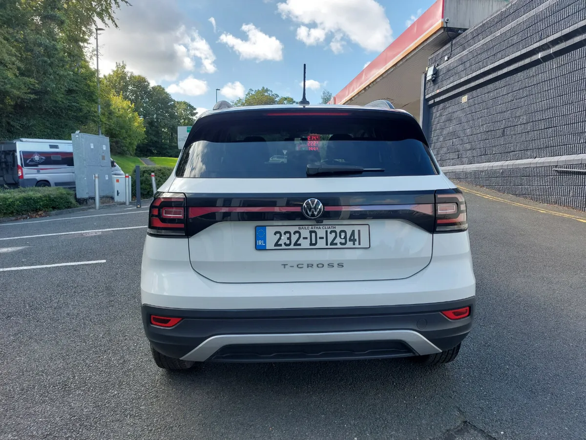 Volkswagen T-Cross 2023 LIFE 1.0 TSI - Image 6