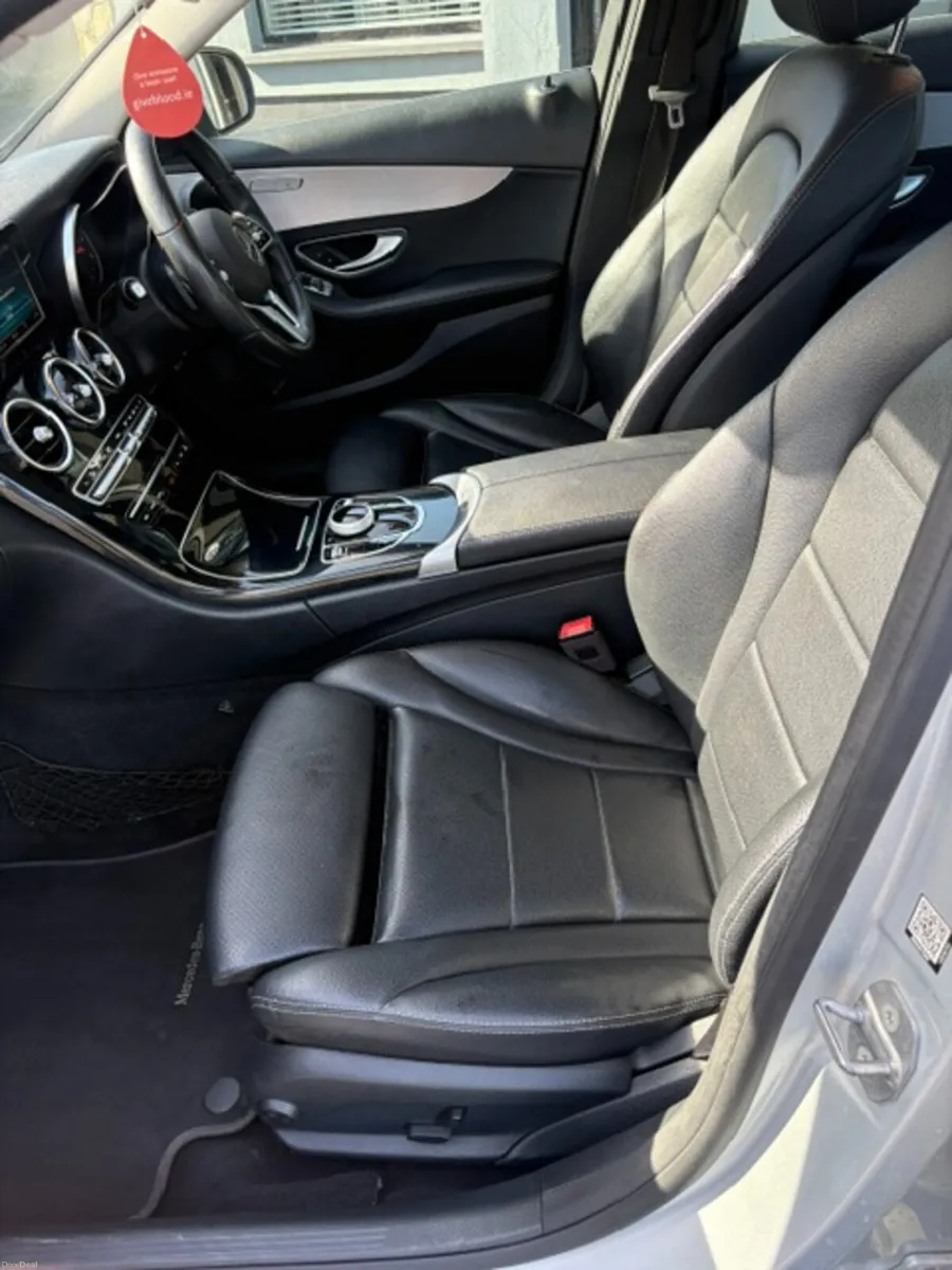 Mercedes-Benz C-Class 2019 - Image 4