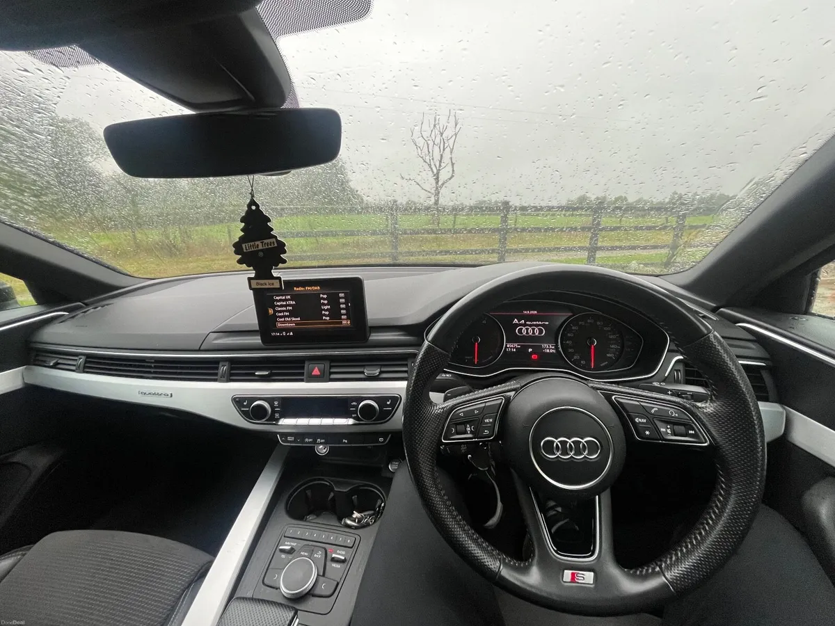 Audi A4 2018 - Image 5