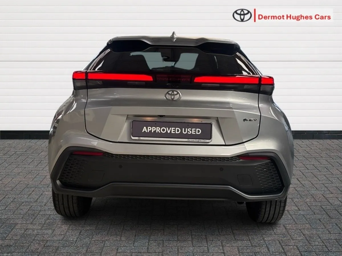 Toyota C-HR HYBRID SPORT AUTO - Image 4