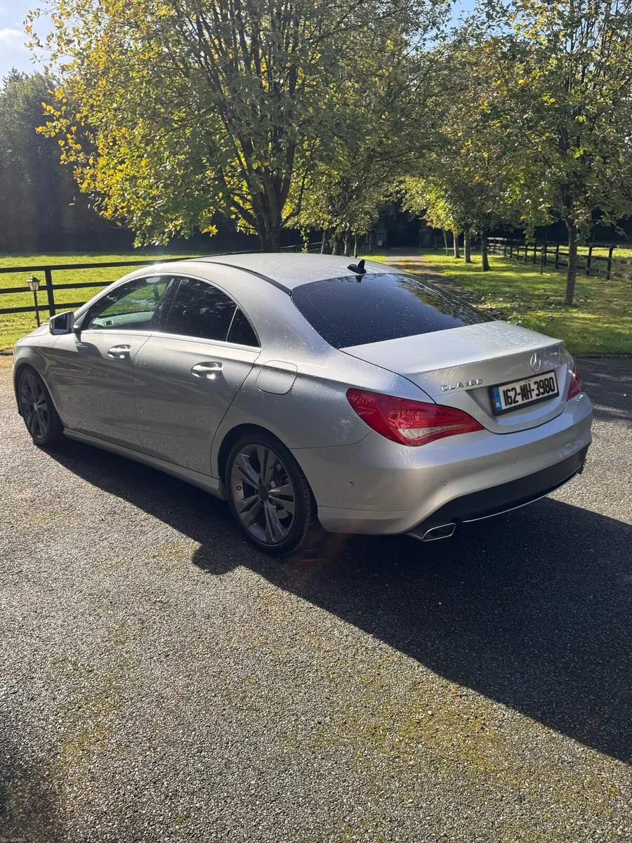 Mercedes C180 1.6 Automatic Reverse Camera - Image 5