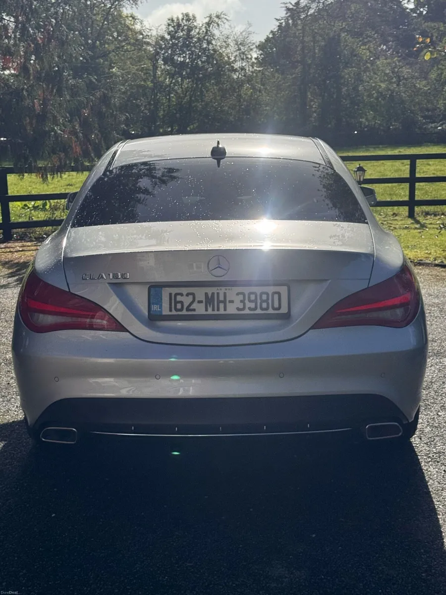 Mercedes C180 1.6 Automatic Reverse Camera - Image 3