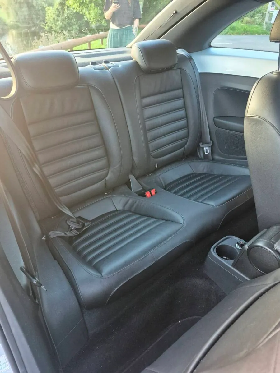 VW beetle - Image 2