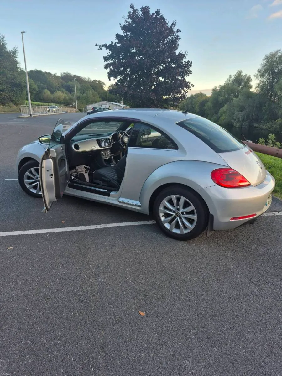 VW beetle - Image 6
