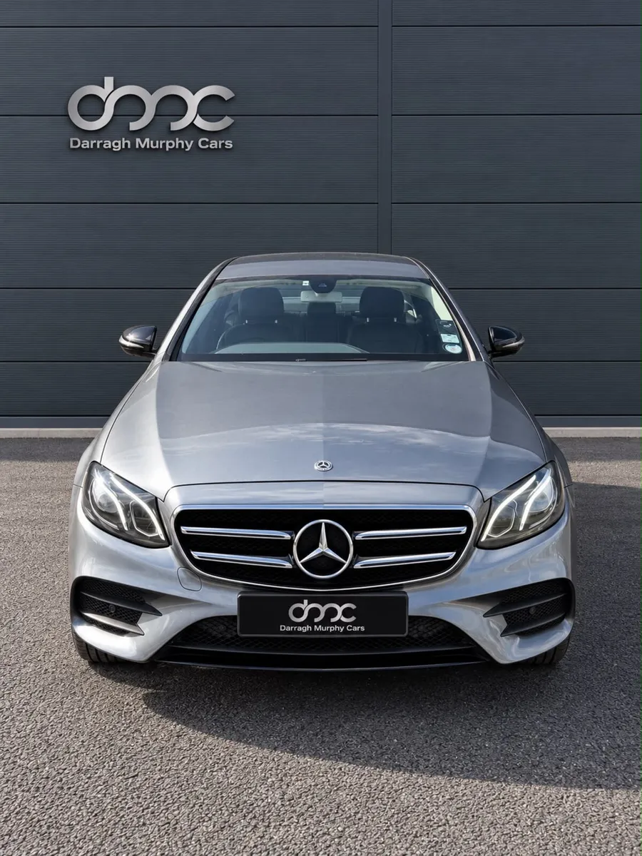 192 Mercedes-Benz E-Class E2004-Matic & Night Pack - Image 5