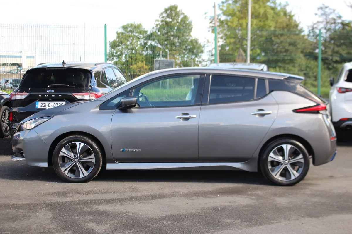 Nissan Leaf 2019 SVE 40KW - Image 6