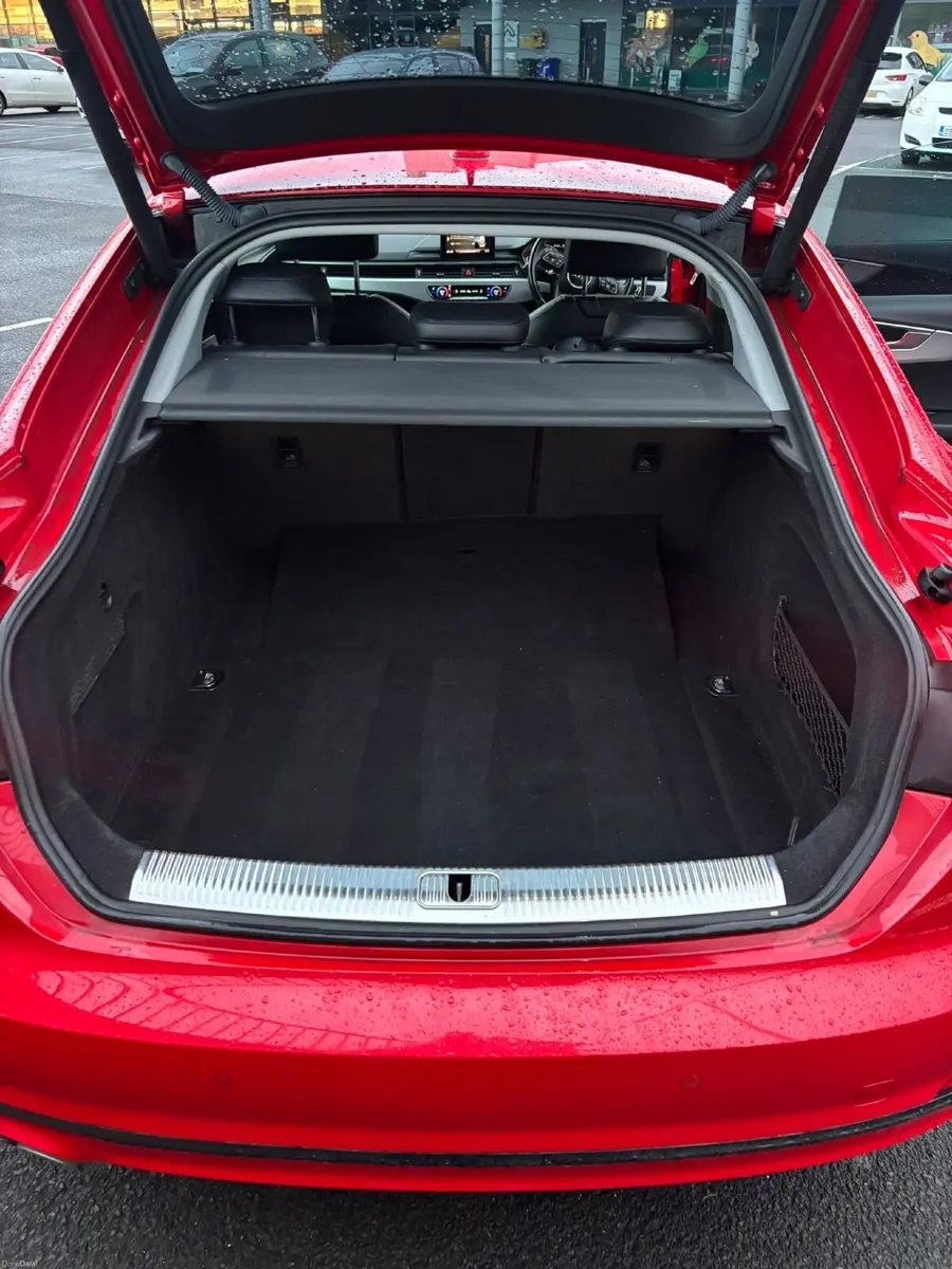 Audi A5 2017 - Image 2