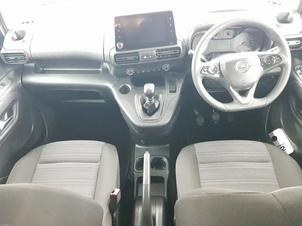 Opel Combo 1.5 Turbo D 100PS Energy 5 Seater - Image 3