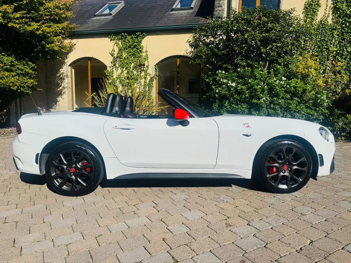 STUNNING V RARE Abarth 124 Spider MEGA NI CAR - Image 2