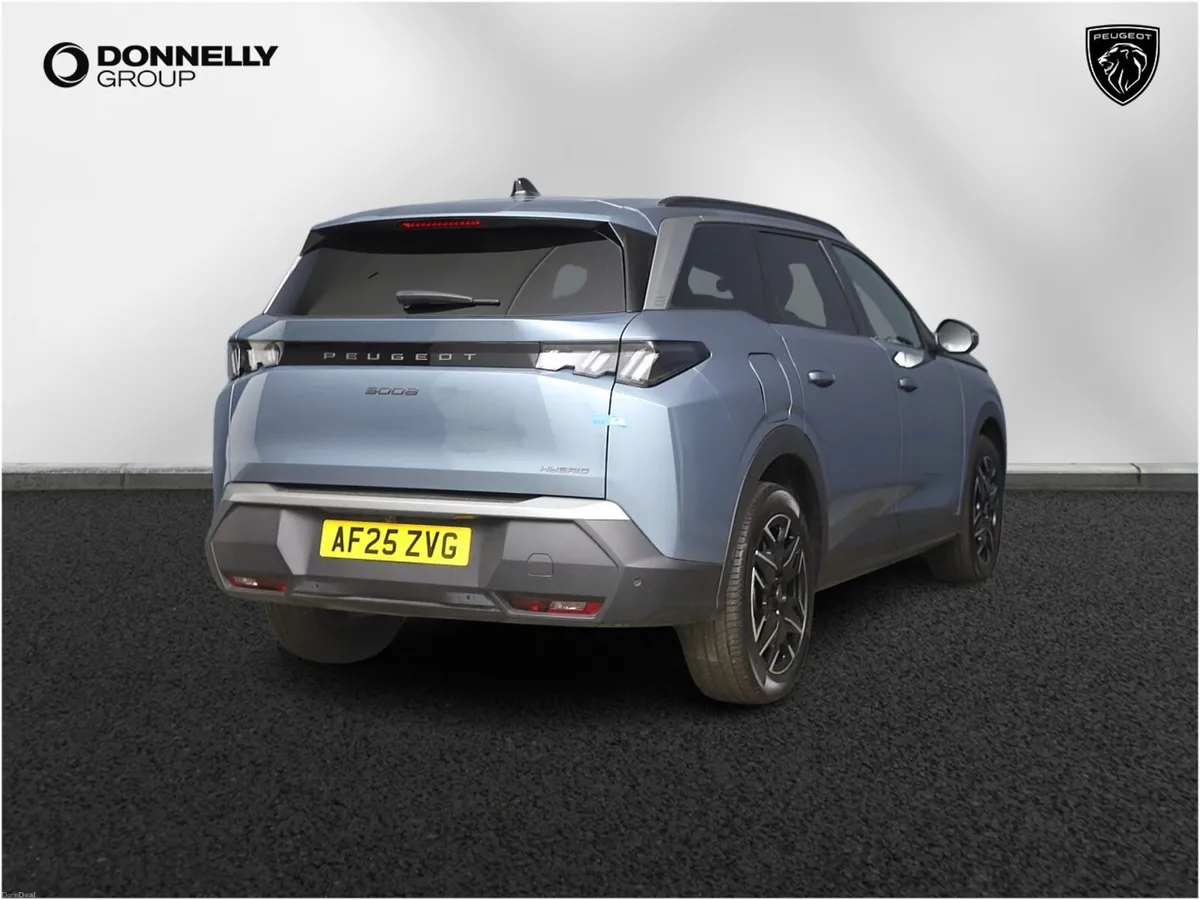 Peugeot 5008 1.2 Hybrid 136 Allure 5dr e-DSC6 - Image 6