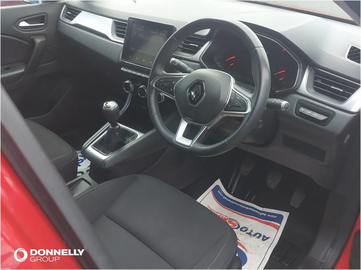 Renault Captur 1.5 dCi 95 Iconic 5dr - Image 4