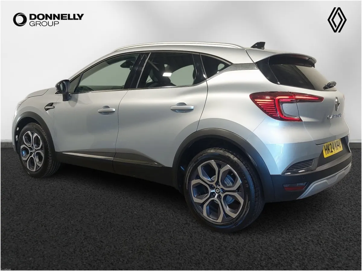 Renault Captur 1.0 TCE 90 Techno 5dr - Image 2