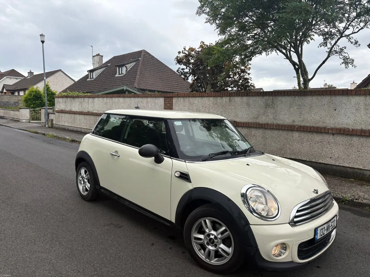 2013 (132) Mini One *NEW NCT 09/2027* - Image 2