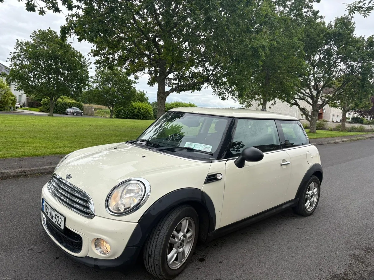 2013 (132) Mini One *NEW NCT 09/2027* - Image 3