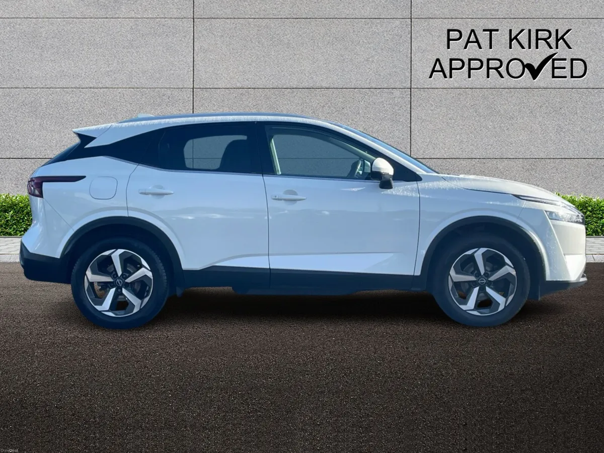Nissan Qashqai Hatchback N-Connecta - Image 3