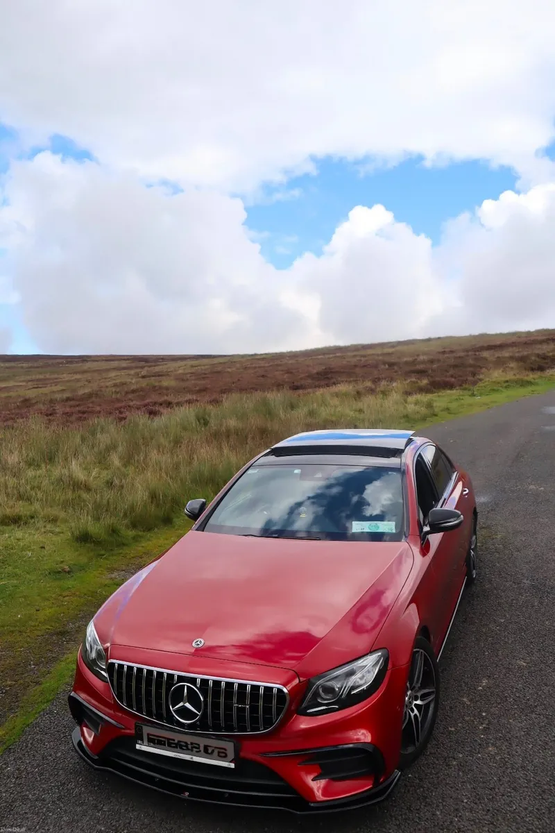 Mercedes E220D premium plus Amgline - Image 3