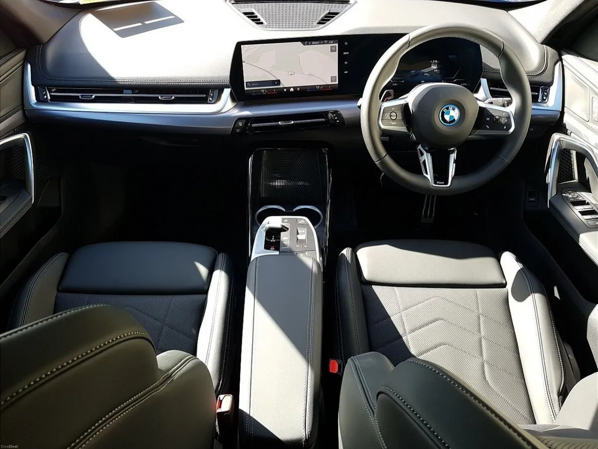 BMW iX1 eDrive20 M Sport - Image 4