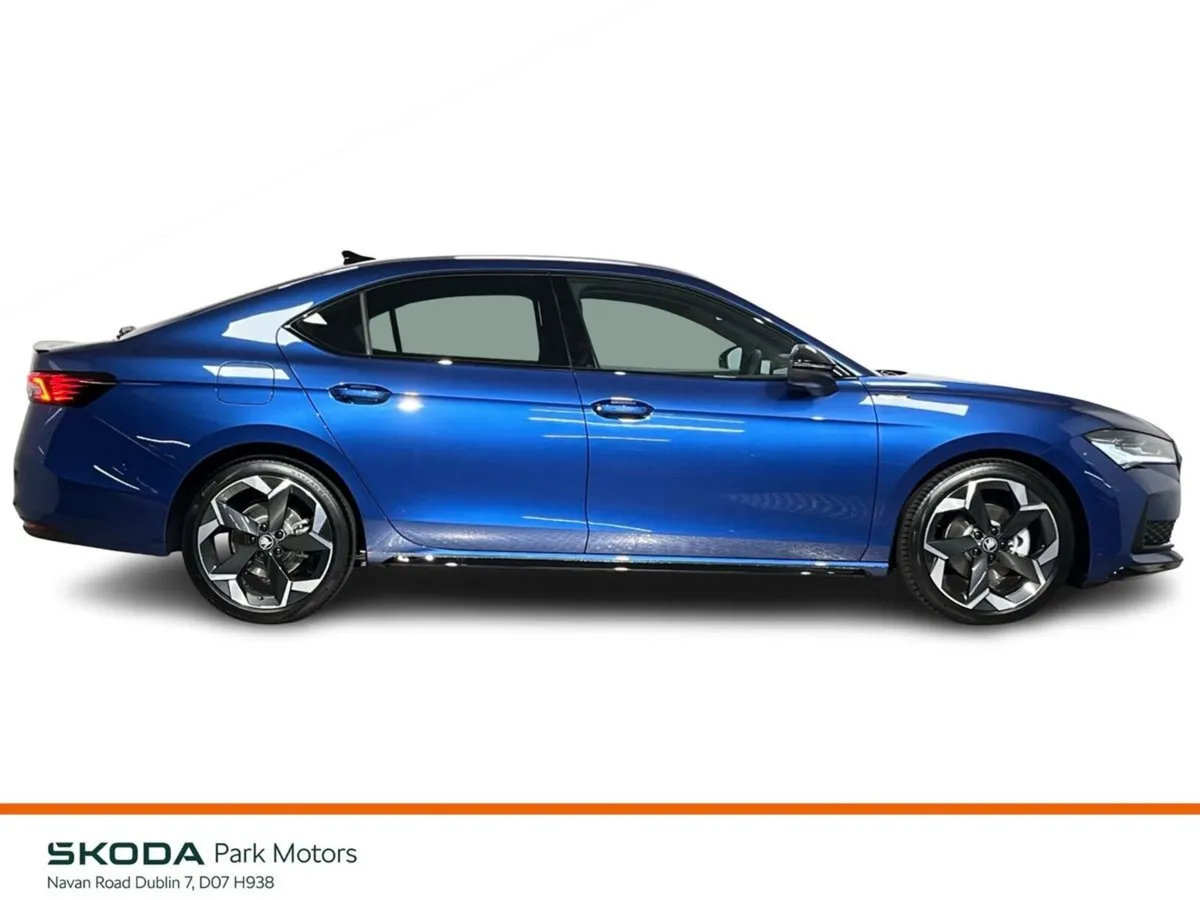 Skoda Superb Sportline DSG 2.0 TDI 150BHP - Revers - Image 6
