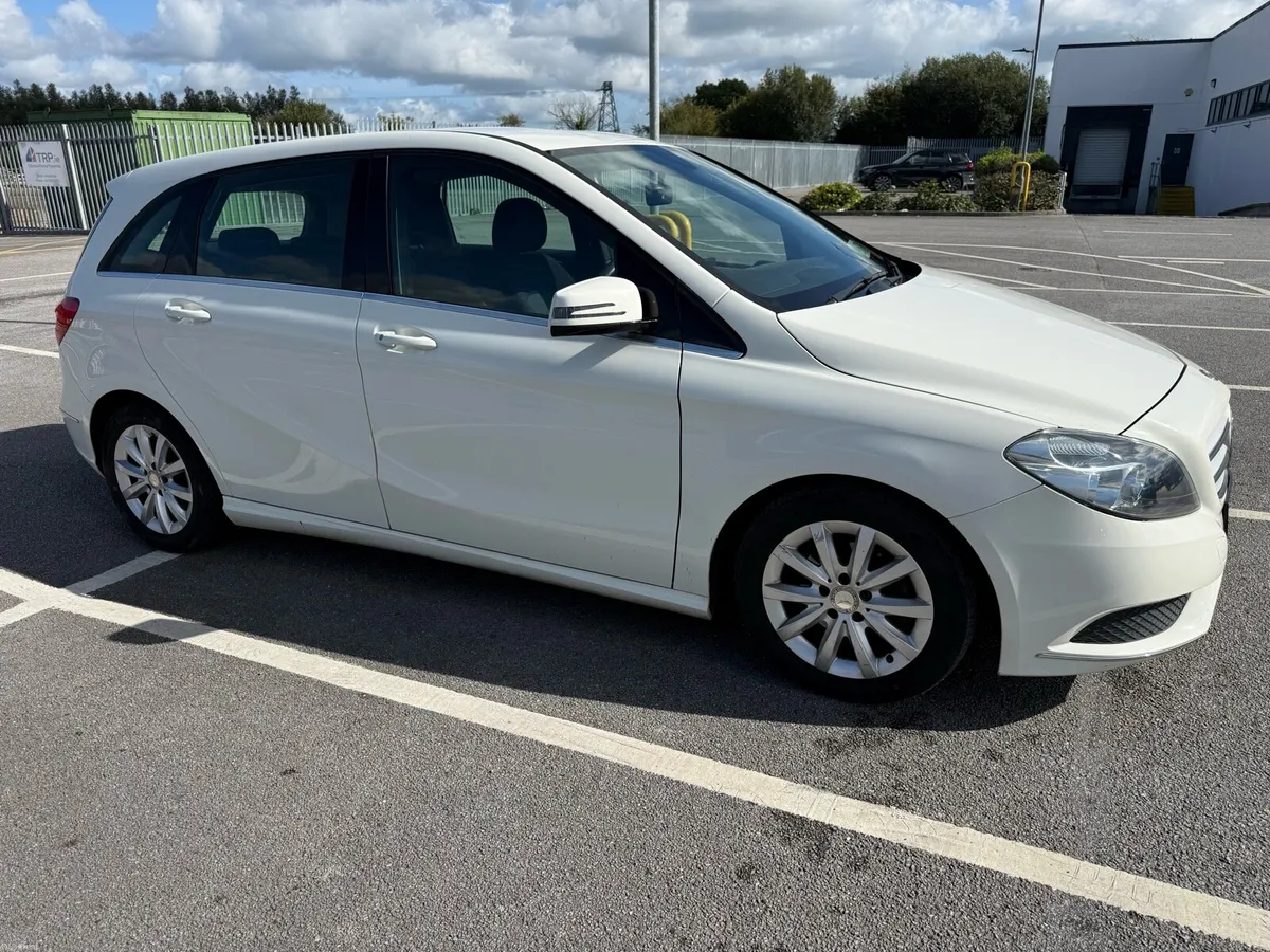 Mercedes B Class 1.6 Petrol Automatic - Image 1