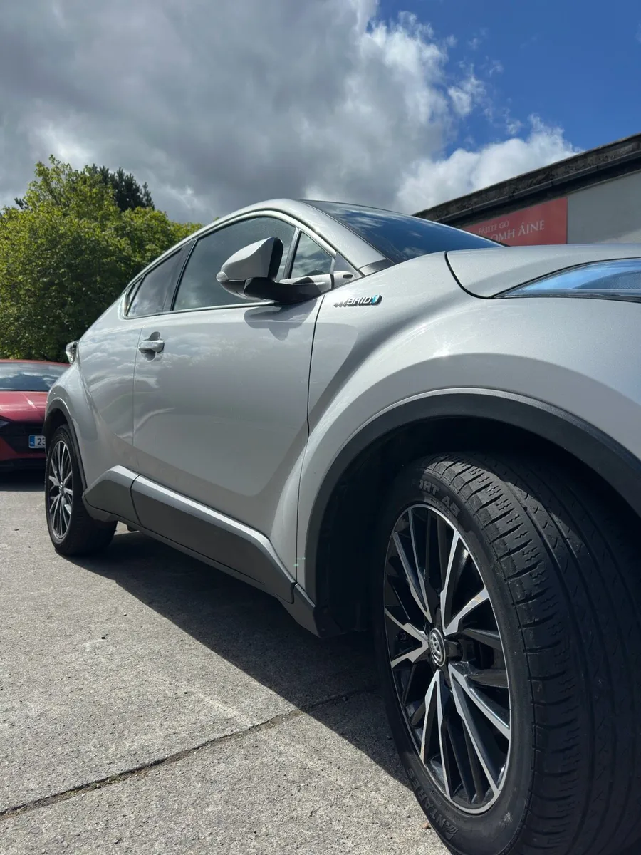 For sale Toyota CH-R - Image 4
