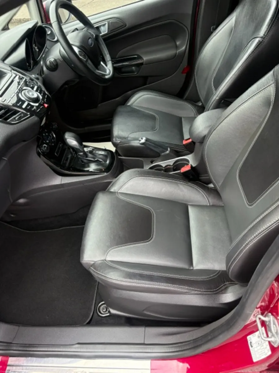 Ford Fiesta 2014 AUTOMATIC - Image 5