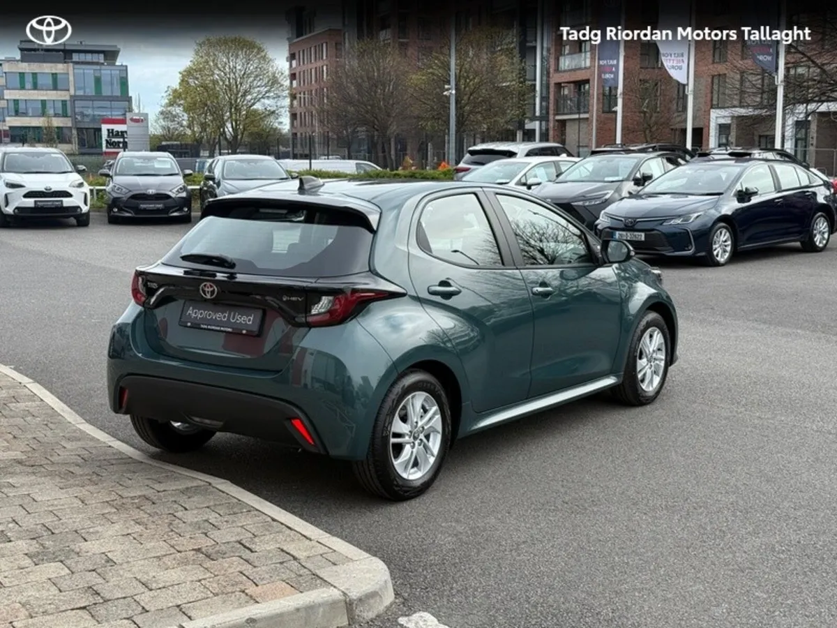 Toyota Yaris Yaris HEV Luna *** SAVE €3500 ON THIS - Image 2