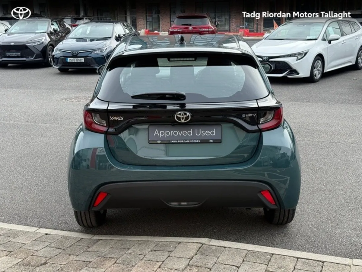Toyota Yaris Yaris HEV Luna *** SAVE €3500 ON THIS - Image 4
